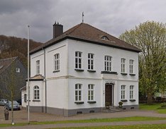 1024px-Odenthal_Altenbergerdomstr_Rathaus.jpg